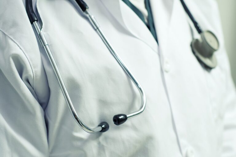 FIBROMIALGIE SIMPTOME DIAGNOSTIC si TRATAMENT
